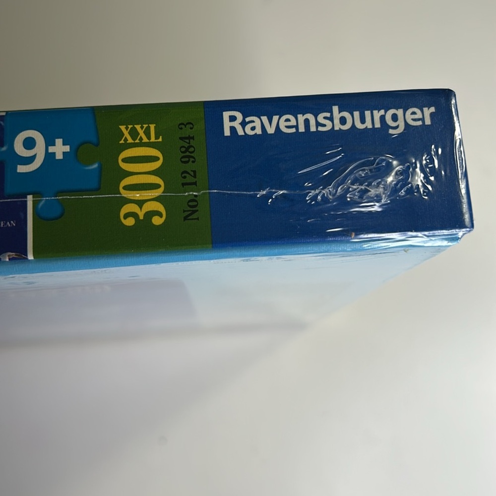 THREE PUZZLES WORLD CITIES PUZZLE, THE GOLDEN GIRLS PUZZLE, JOHN DEERE PUZZLE - Picture 9 of 13